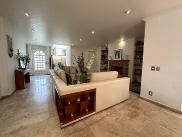 CASA EN CONDOMINIO A LA VENTA EN INTERLOMAS (S)