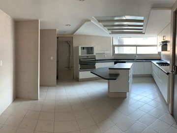 EXCELENTE DEPARTAMENTO A LA VENTA  EN BOSQUE DE TORONJOS (S)