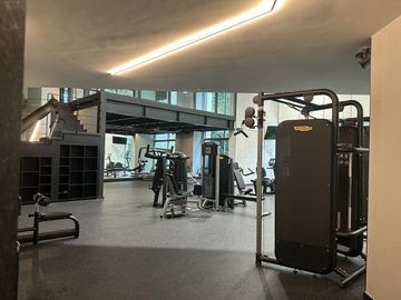 EXCELENTE DEPARTAMENTO A LA VENTA  EN BOSQUE DE TORONJOS (S)