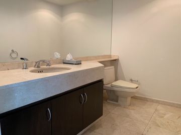 EXCELENTE DEPARTAMENTO A LA VENTA  EN BOSQUE DE TORONJOS (S)