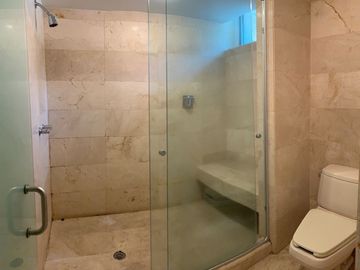 EXCELENTE DEPARTAMENTO A LA VENTA  EN BOSQUE DE TORONJOS (S)