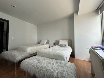 LINDO DEPARTAMENTO A LA VENTA EN VILLA SAUCES EN JESÚS DEL MONTE (S)