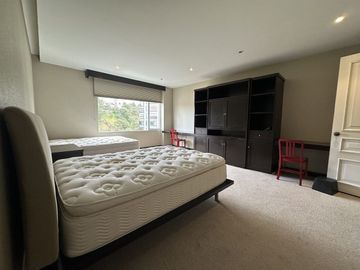 AMPLIO  DEPARTAMENTO EN RESIDENCIAL REAL DEL BOSQUE (S)