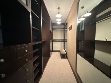 AMPLIO  DEPARTAMENTO EN RESIDENCIAL REAL DEL BOSQUE (S)