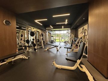 AMPLIO  DEPARTAMENTO EN RESIDENCIAL REAL DEL BOSQUE (S)