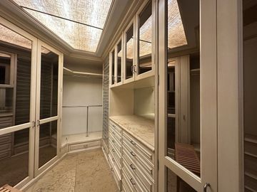 AMPLIO  DEPARTAMENTO EN RESIDENCIAL REAL DEL BOSQUE (S)
