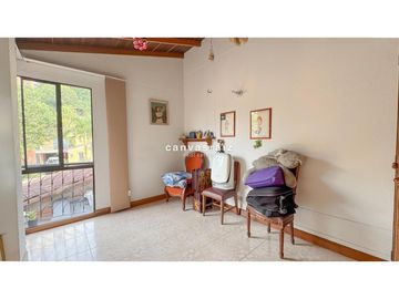 Casa en Unidad Cerrada Loma de Las Brujas