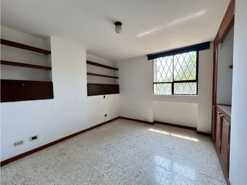 Apto en venta Barrio la Flora