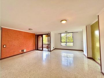 Apto en venta Barrio la Flora