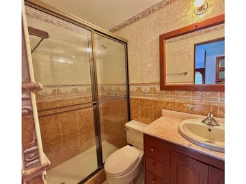 Apto en venta Barrio la Flora