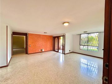 Apto en venta Barrio la Flora