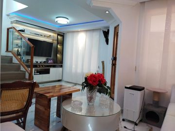 CASA VENTA EL TABOR EN CONJUNTO