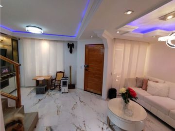 CASA VENTA EL TABOR EN CONJUNTO
