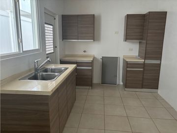 VENDO CASA EN PH VICTORIA EN  BRISAS DEL GOLF
