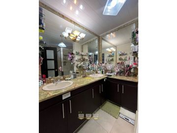 OPORTUNIDAD Venta casa en Brisas del Golf con Piscina