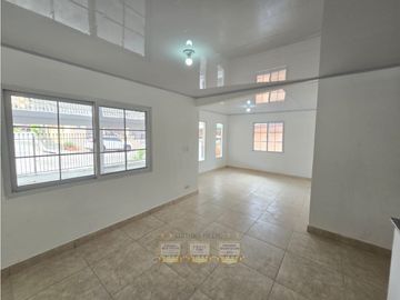 Venta de casa en Cerro Viento con Jardin