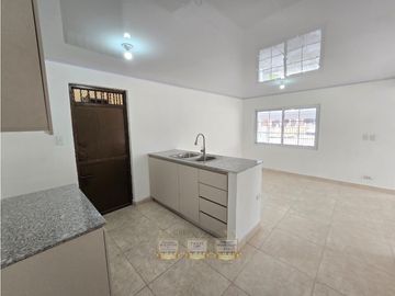 Venta de casa en Cerro Viento con Jardin
