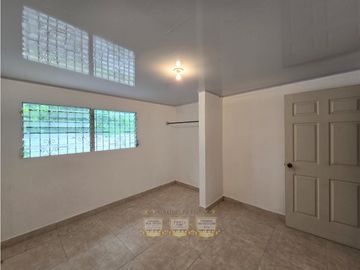 Venta de casa en Cerro Viento con Jardin