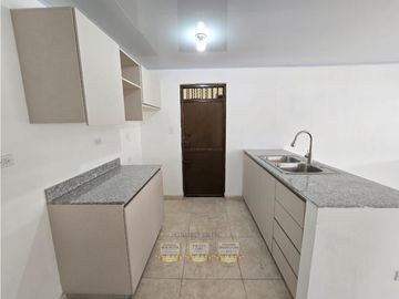 Venta de casa en Cerro Viento con Jardin