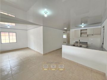 Venta de casa en Cerro Viento con Jardin