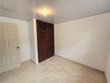 Venta de casa en Cerro Viento con Jardin