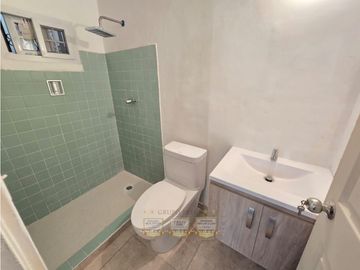 Venta de casa en Cerro Viento con Jardin