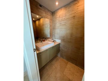 Apartamento en playa Bijao - Torre Balboa - Panama