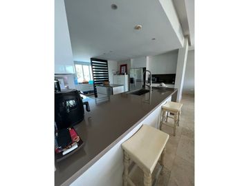 Apartamento en playa Bijao - Torre Balboa - Panama