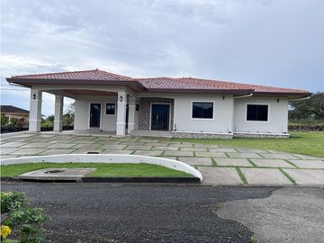 Hermosa Vivienda a la Venta Lista para estrenar