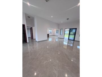 Hermosa Vivienda a la Venta Lista para estrenar