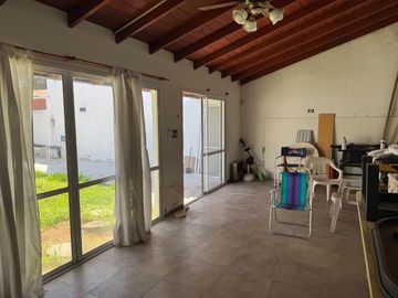 Casa en venta en Bernal Oeste