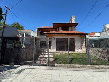 Casa en venta en Bernal Oeste