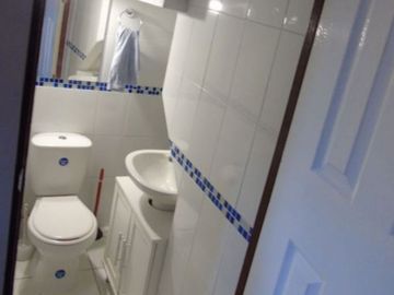 Hermosa Casa Familiar con Piscina en Las Condes