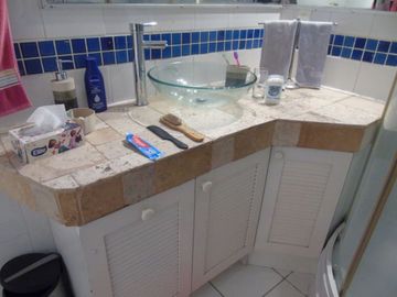 Hermosa Casa Familiar con Piscina en Las Condes