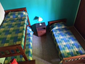 Casa en venta - 3 Dormitorios 2 Baños - 77.21Mts2 - Costa Azul