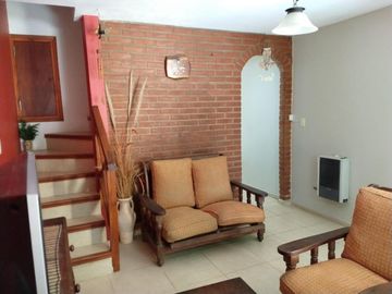 Casa en venta - 3 Dormitorios 2 Baños - 77.21Mts2 - Costa Azul