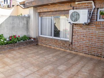 Casa de 4 ambientes en venta en Martinez