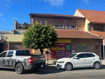 Casa de 4 ambientes en venta en Martinez