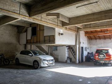 Casa de 4 ambientes en venta en Martinez
