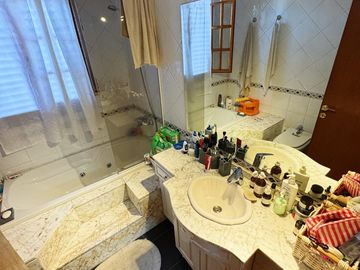 Casa en  venta en Victoria