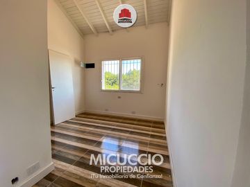 Casa en venta, Hipólito Yrigoyen 978, Escobar. APTA CREDITO.