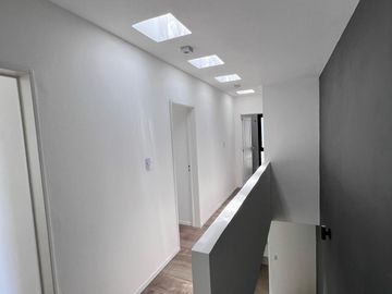 Duplex en Venta en Quebradas de Manantiales - 3  dormitorios   patio   asador   cochera