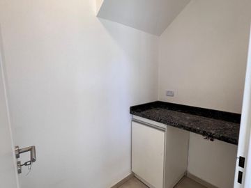 Duplex en Venta en Quebradas de Manantiales - 3  dormitorios   patio   asador   cochera