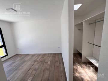 Duplex en Venta en Quebradas de Manantiales - 3  dormitorios   patio   asador   cochera