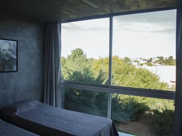 Casa en Barrio Ecuestre de Costa Esmeralda con Vistas Únicas