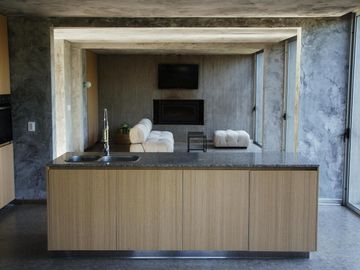 Casa en Barrio Ecuestre de Costa Esmeralda con Vistas Únicas