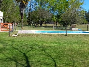 Casa en venta - 2 Dormitorios 1 Baño - Cochera - Abasto, La Plata