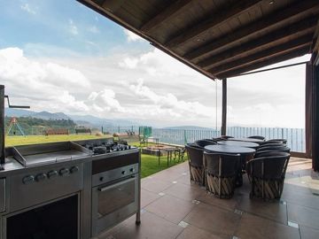 Casa de Campo con vista panorámica a 30 minutos de Morelia en Mil Cumbres