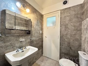 Venta departamento 2 ambientes en Coghlan