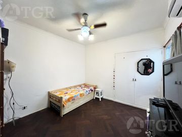 Venta departamento 2 ambientes en Coghlan